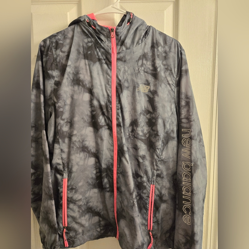 New balance wind breaker